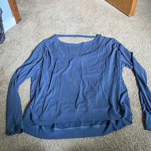 Loose long sleeve shirt